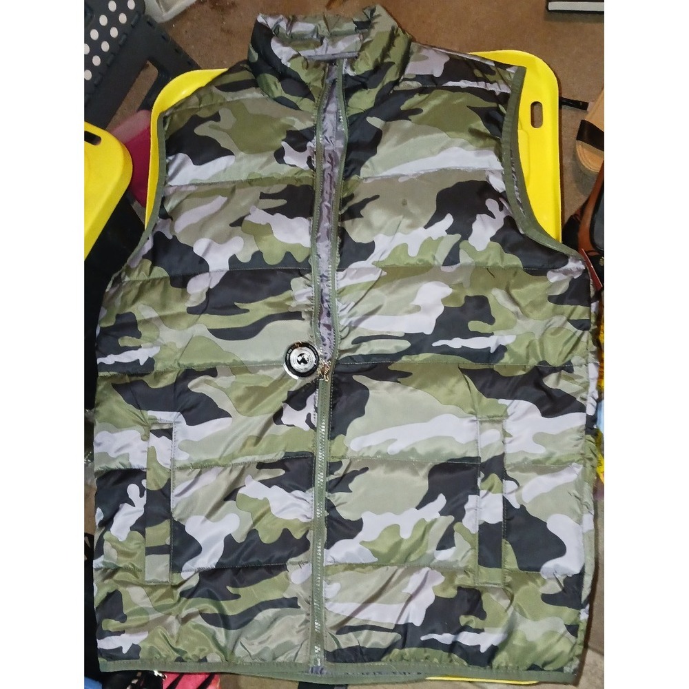 NEW Swiss Tech Men's Camo Performance Puffer Vest, Size Medium